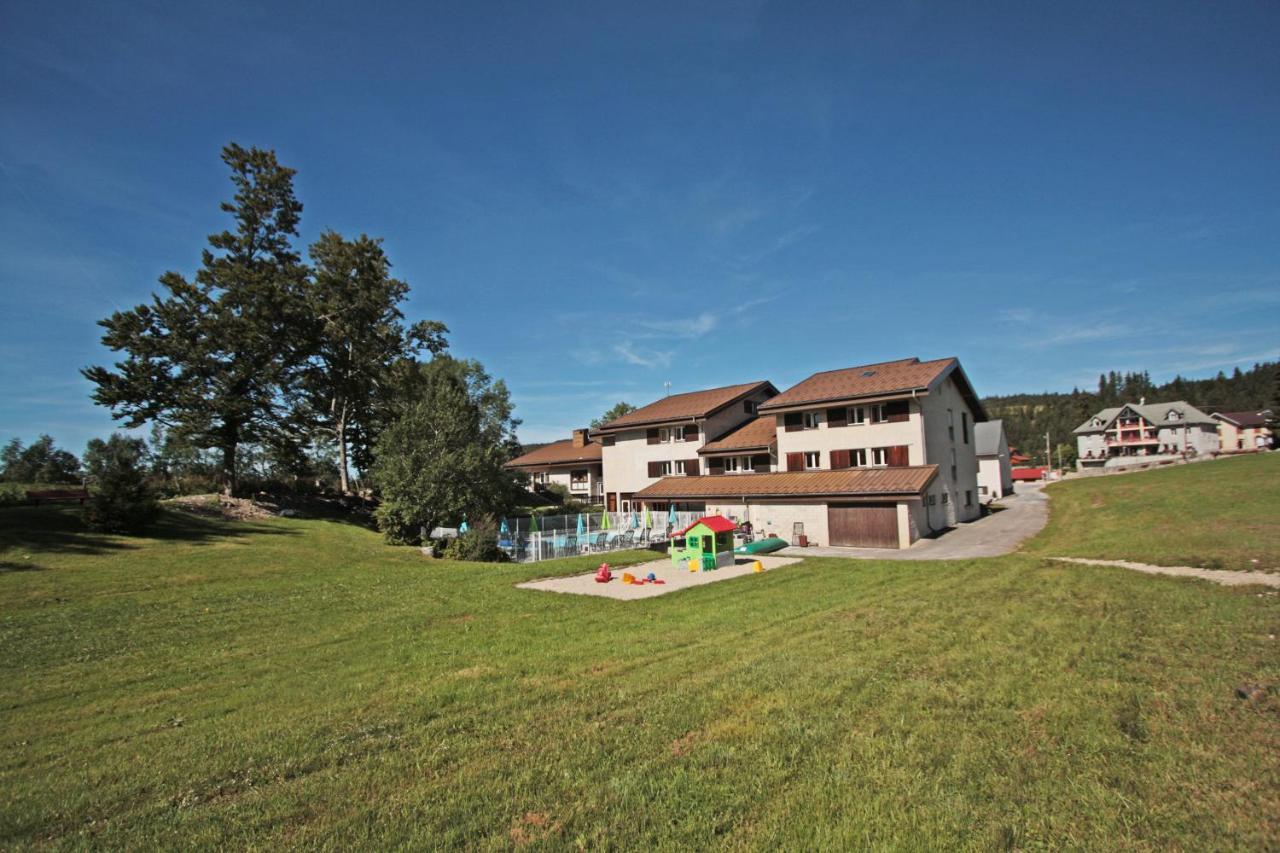Village De Vacances Les Chevreuils Bellefontaine  Exterior foto